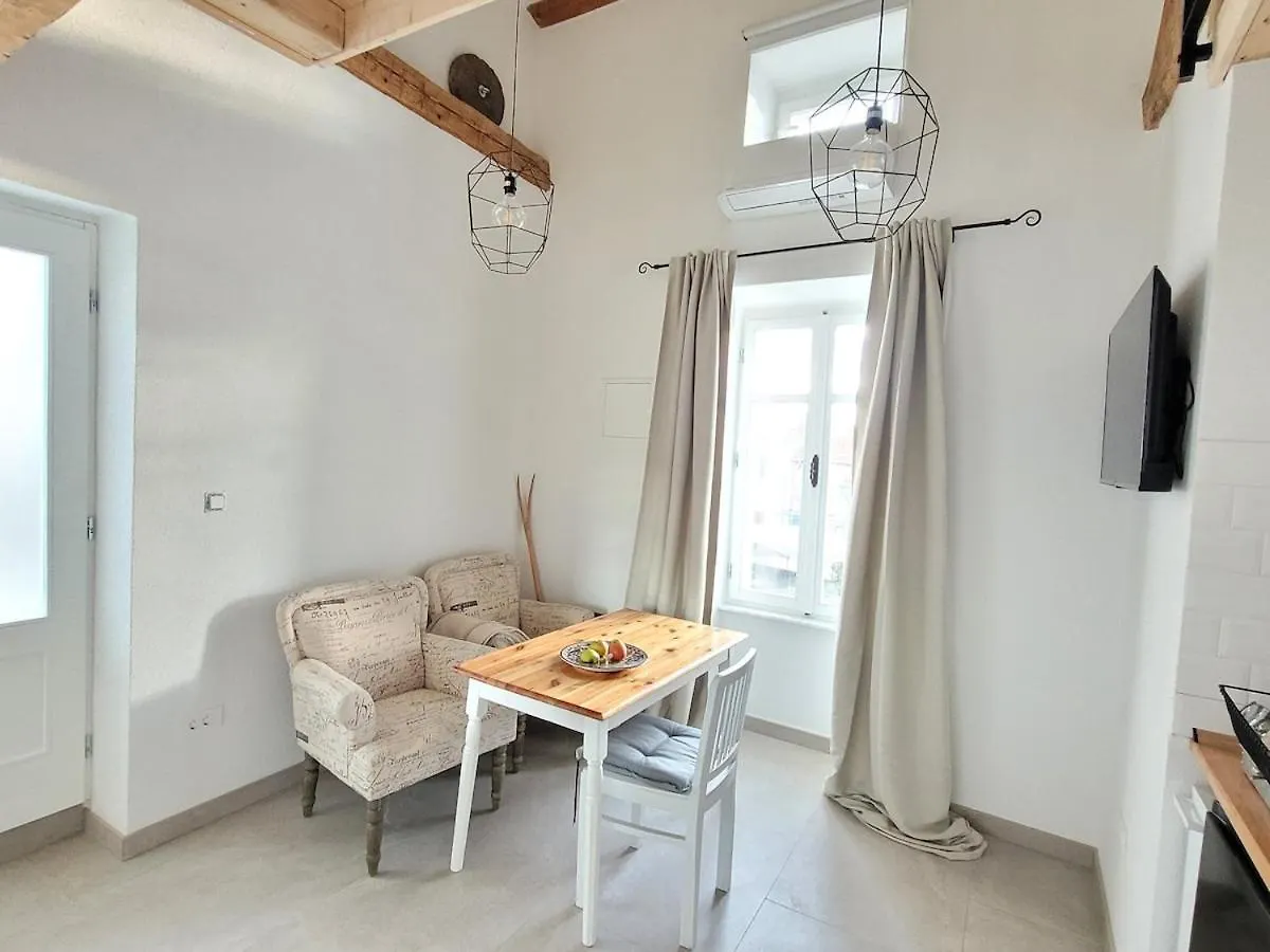 Neu- Studio Olive - Malinska Sveti Vid-Miholjice 0*,  Croatia