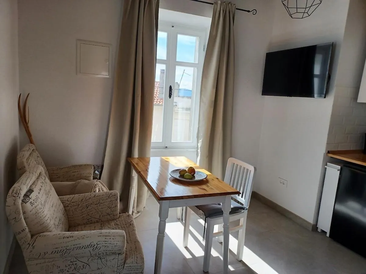 Neu- Studio Olive - Malinska Sveti Vid-Miholjice Apartment